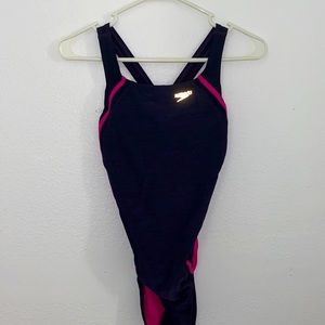 one piece speedo swimsuit